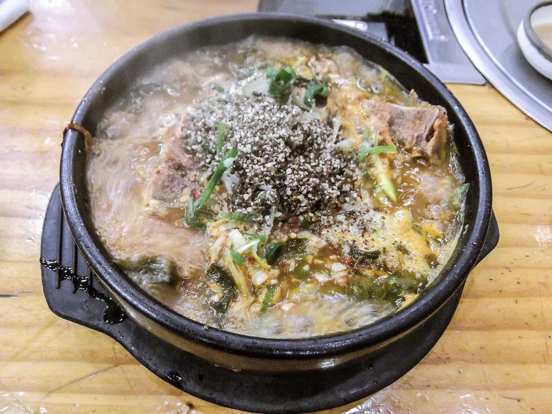 5 Tips Membuat Haejangguk, Sup Sapi Korea yang Gurih dan Lezat