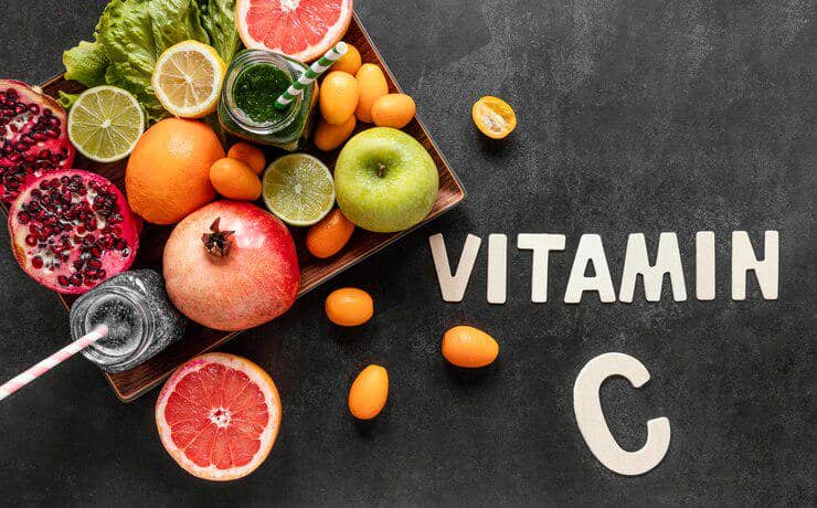 Sumber makanan yang mengandung vitamin C.