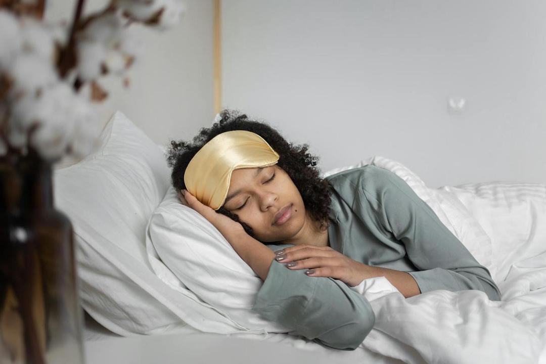 ilustrasi tidur (pexels.com/KATRIN BOLOVTSOVA)