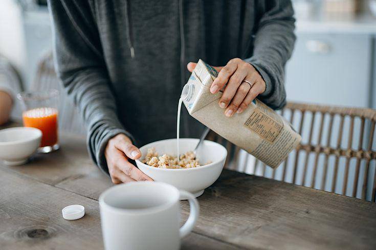 5 Jenis Minuman Nabati yang Bisa Menjadi Pengganti Susu Sapi