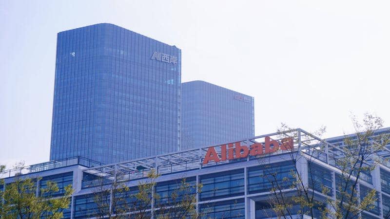 Fokus pada AI, Alibaba Laporkan Kerugian Operasi Pertama Sejak 2021