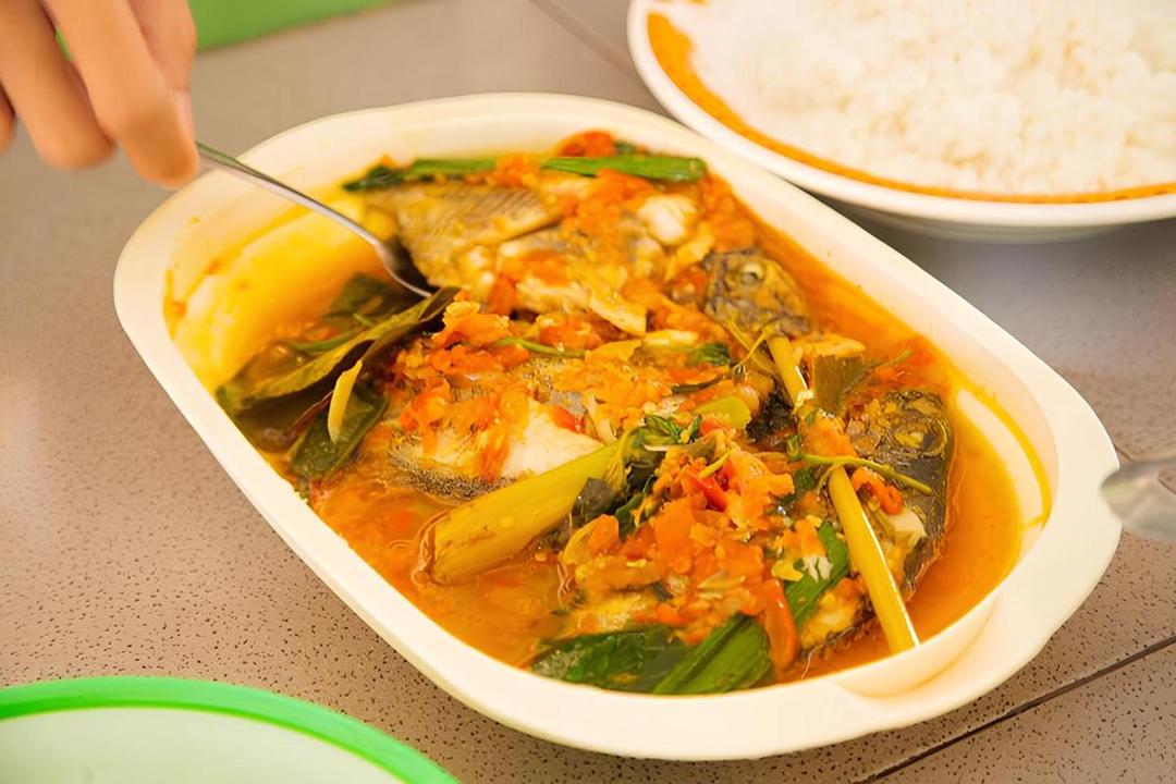 Resep Ikan Kembung Woku yang Rasanya Nikmat dan Dijamin Bikin Tambah Nasi Terus 