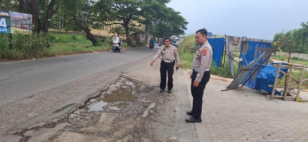 Polresta Tangerang Minta Pemda Perbaiki Jalan Berlubang di Rajeg