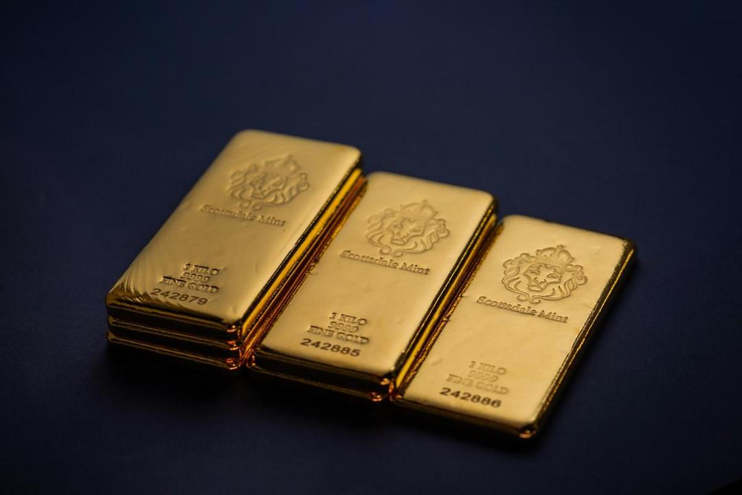 4 Cara Gampang Atur Gaji Bulanan agar Bisa Rutin Investasi Emas