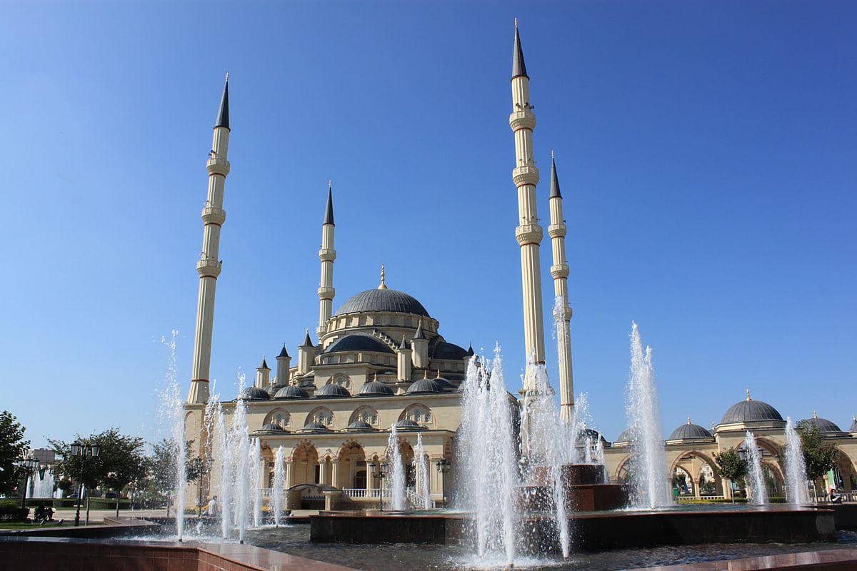 5 Fakta Unik Masjid Akhmad Kadyrov, Simbol Kebanggaan Chechnya