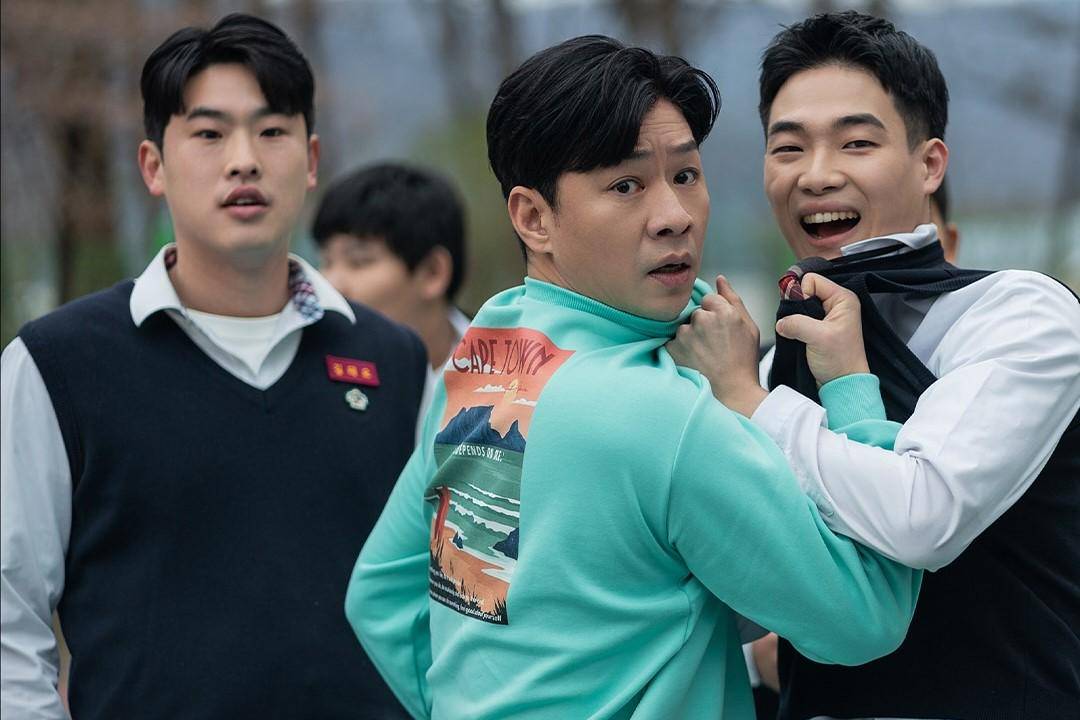 still cuts drama Salon de Holmes (instagram.com/channel.ena.d)
