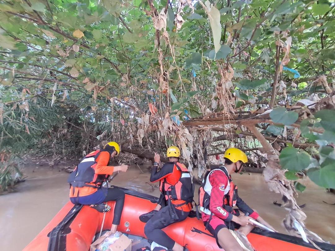 Penyandang Disabilitas Tenggelam di Sungai Way Sekampung, Tim SAR Masih Mencari