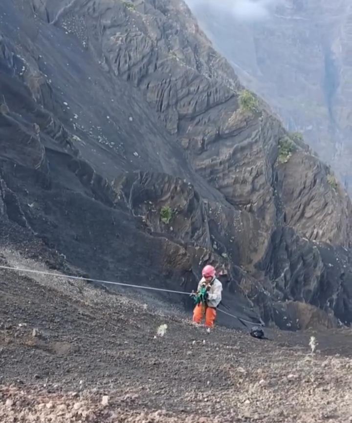 Lokasi Pendaki Brasil yang Jatuh di Rinjani Akhirnya Ditemukan