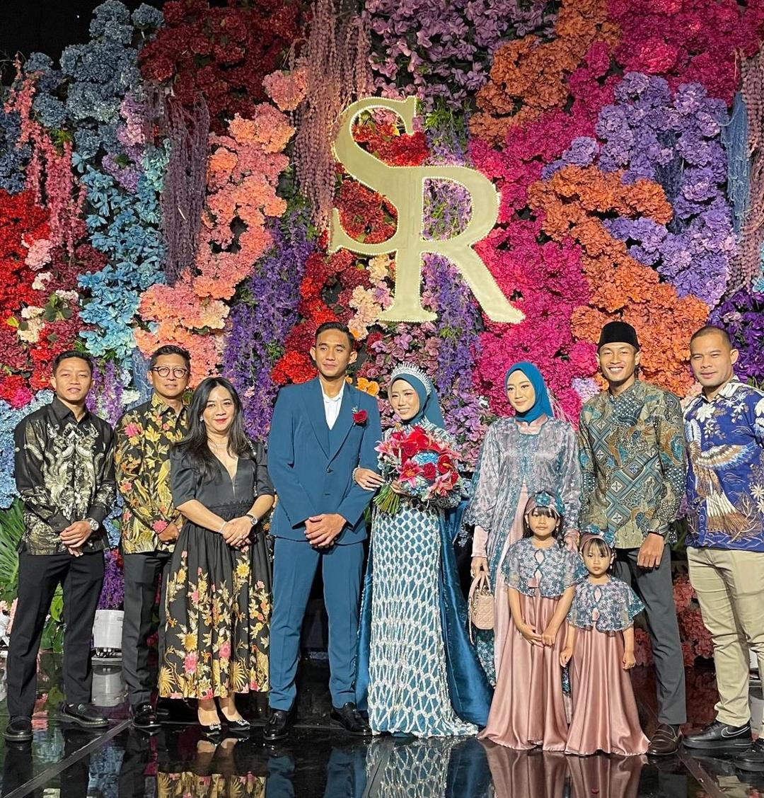 pesepak bola di resepsi Rizky Ridho (instagram.com/riofhm_)