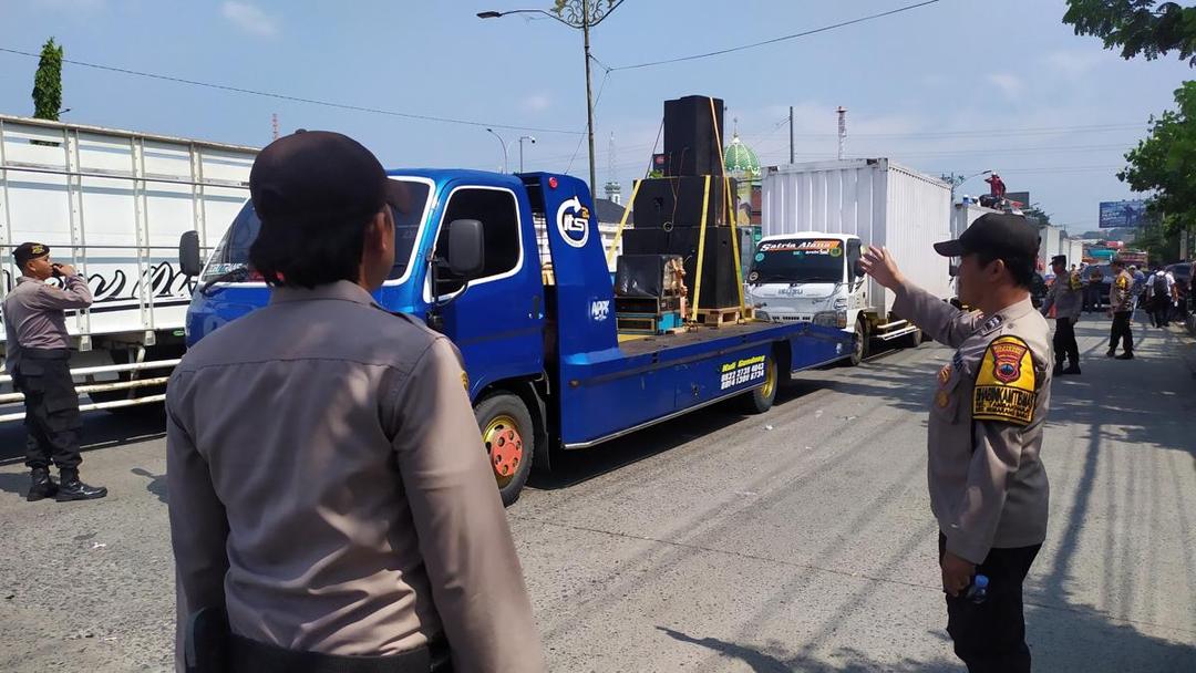 Aliansi Sopir Truk Ancam Mogok Nasional Kalau Gak Digubris Kemenhub