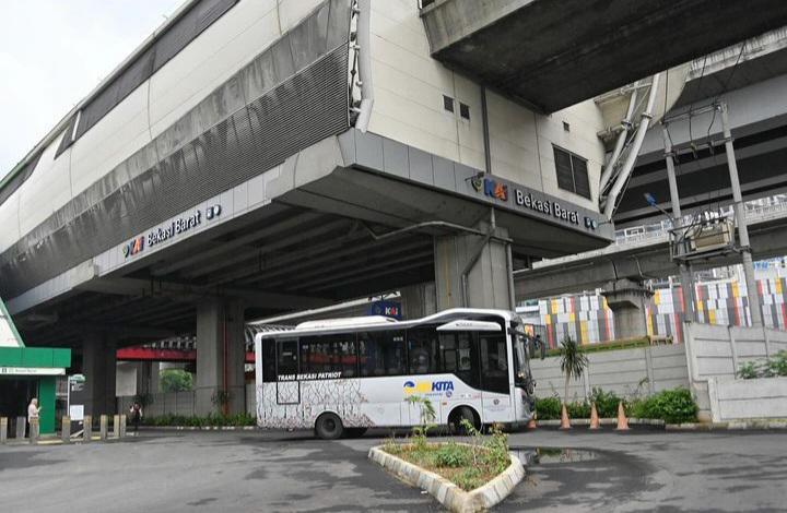 Potret Stasiun LRT Bekasi Barat (commons.wikimedia.org/Zakheed Aswal)