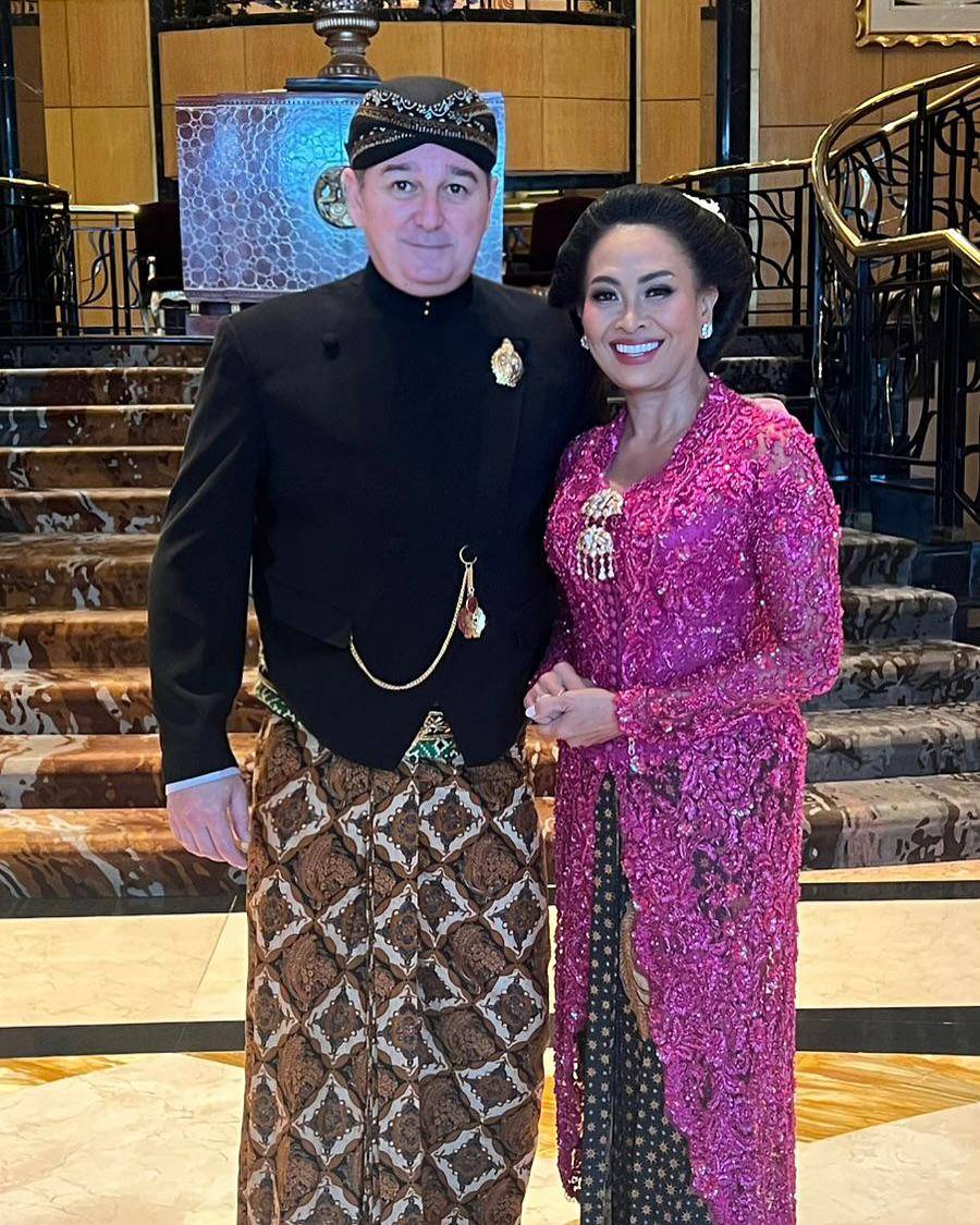 Kedekatan Alyssa Daguise dengan Ayah Sambungnya (Instagram.com/risa_dewi)