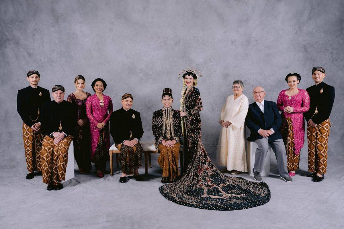 Kedekatan Alyssa Daguise dengan Ayah Sambungnya (Instagram.com/risa_dewi)