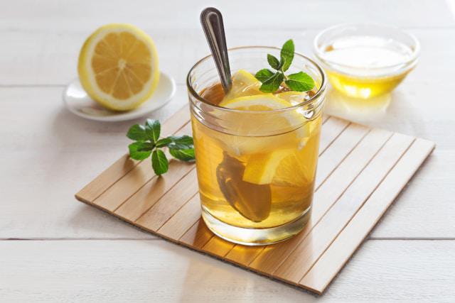 Ilustrasi teh madu lemon (unsplash.com/foodistika)