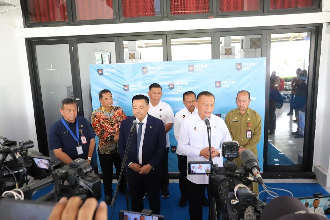 Pemerintah Klaim WNI Iran Berhasil Dievakuasi, Diboyong Bertahap