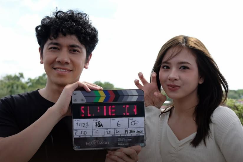 Sinopsis dan Daftar Pemain Film Kupilih Jalur Langit, Ada Zee!