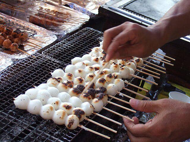 5 Tips Membuat Dango yang Kenyal dan Gak Mudah Pecah | IDN Times