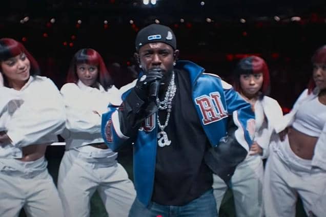 Kendrick Lamar saat tampil di Super Bowl Half Time Show 2025 (youtube.com/@NFL)
