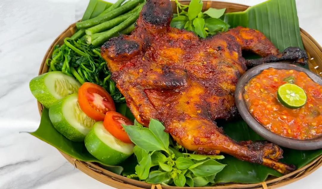 Resep Ayam Bakar Coco Khas Jawa Timur, Bumbunya Meresap Banget