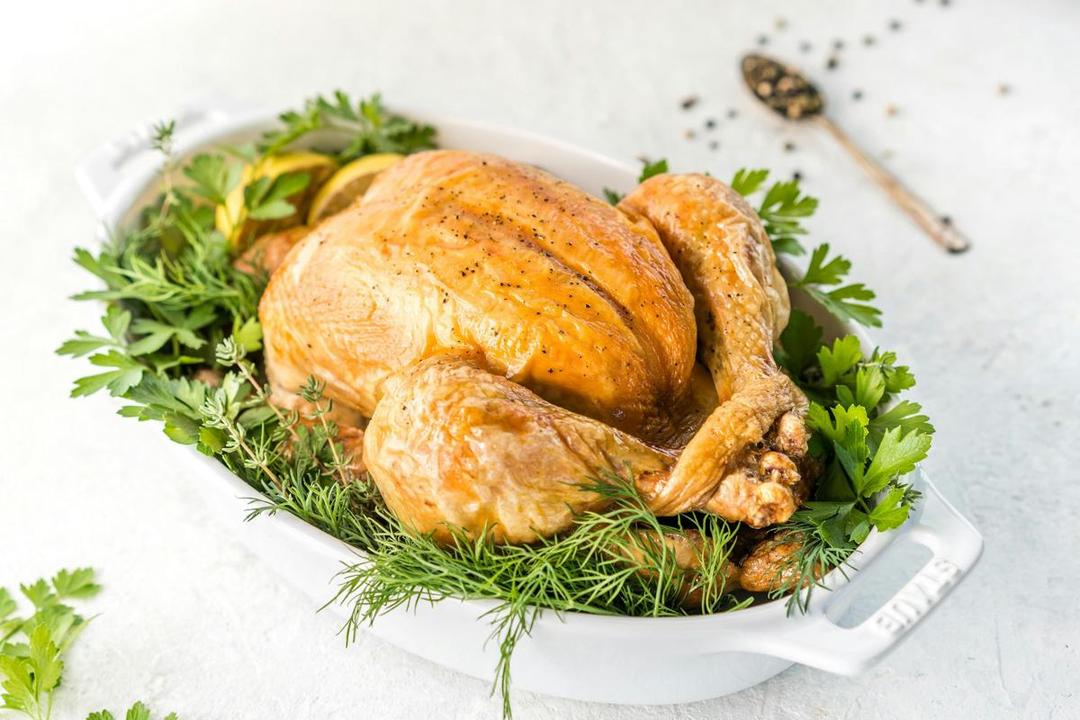 5 Tips Memasak Ayam Ingkung yang Empuk Tanpa Panci Presto