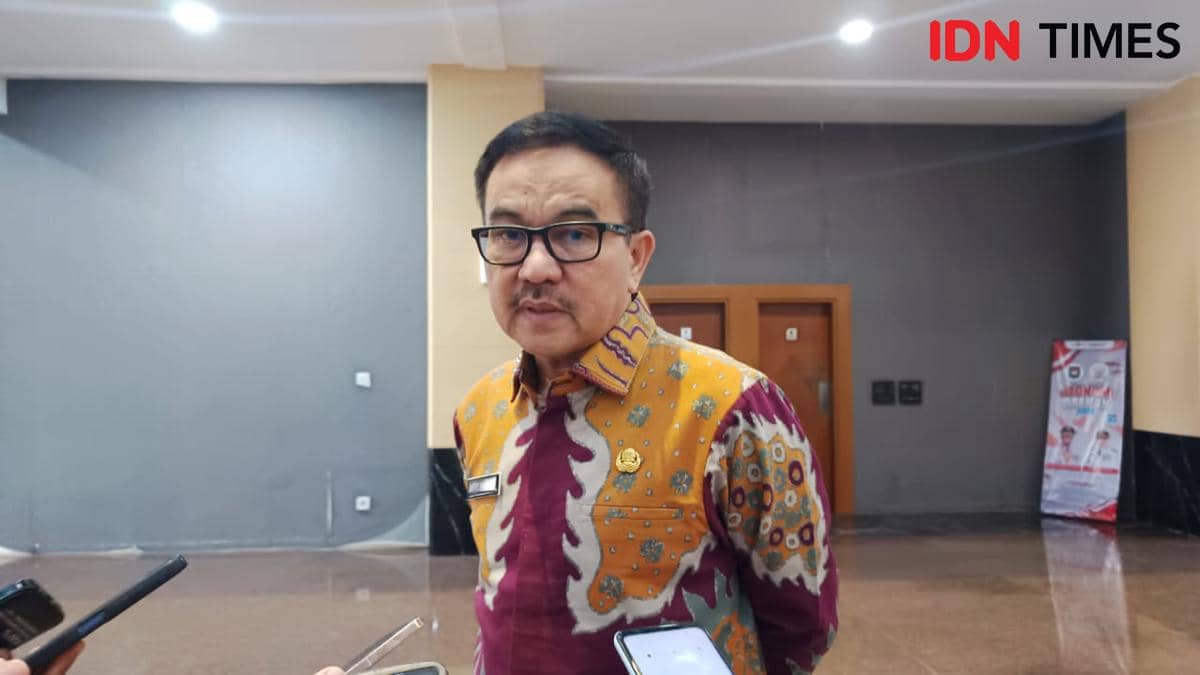 Sekretaris Daerah Provinsi Sulawesi Selatan, Jufri Rahman. (IDN Times/Asrhawi Muin)