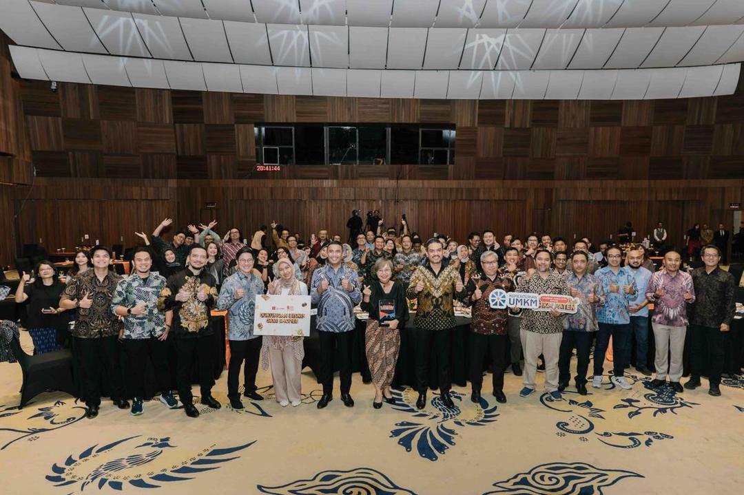 Foto Awarding UMKM Paten 1 (1).jpg