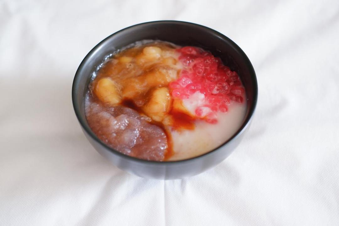 ilustrasi bubur 7 rupa.jpg