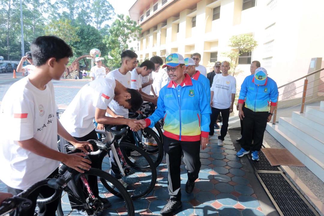 MELEPAS ROAD KEJURNAS BANUWANGI - WALIKOTA2.jpg