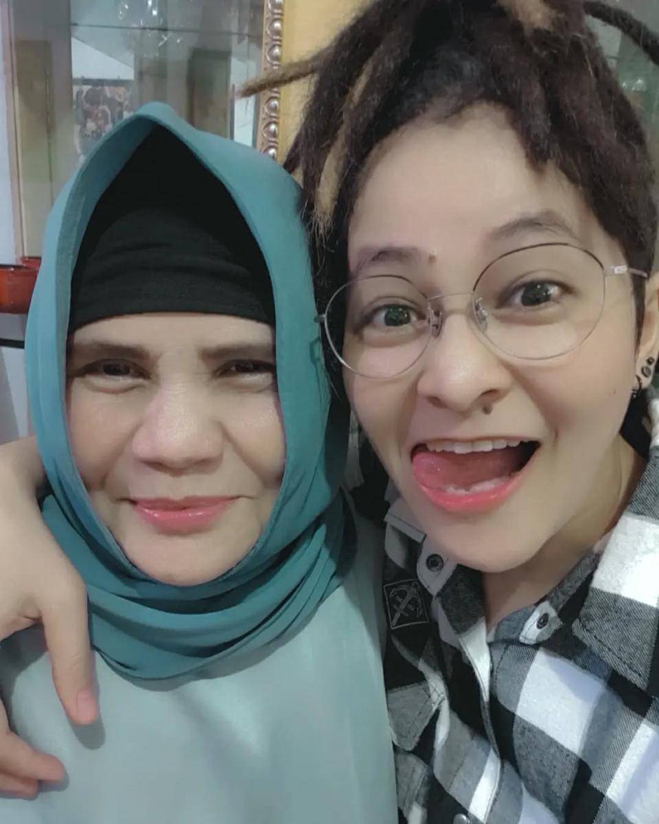 Mita The Virgin dan ibunda (instagram.com/mitathevirgin)