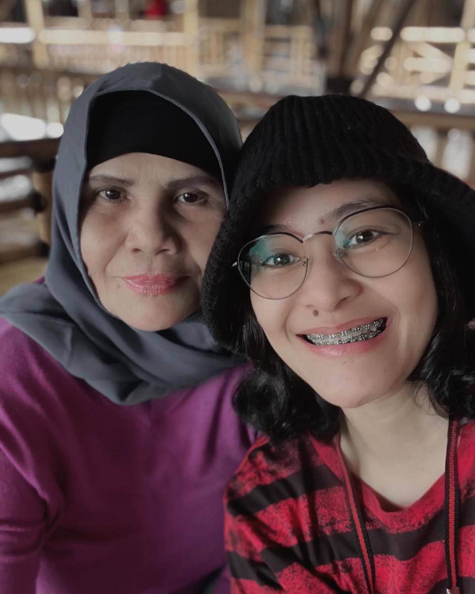 Mita The Virgin dan ibunda (instagram.com/mitathevirgin)