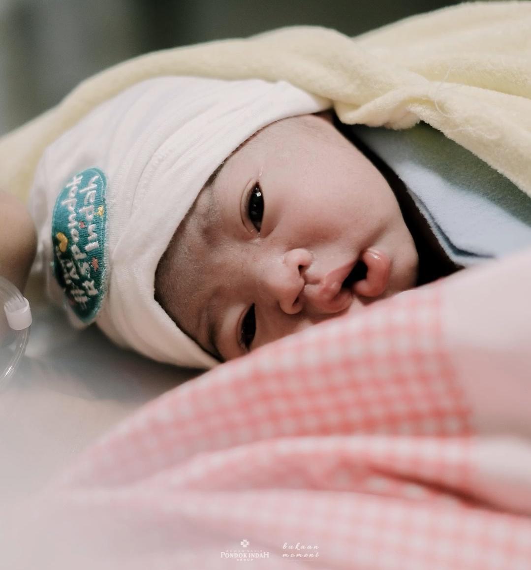 istri Ade Govinda melahirkan anak pertama (instagram.com/ade_govinda)