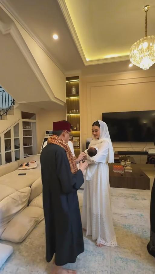 akikah baby Arash anak Aaliyah Massaid (Instagram.com/thariqhalilintar)