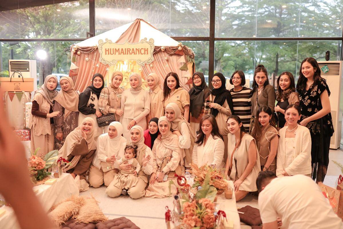 artis di ulang tahun anak Zaskia Sungkar (Instagram.com/zaskiasungkar15)