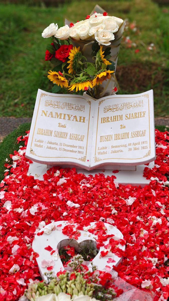 tahlilan 40 hari meninggalnya suami Najwa Shihab (instagram.com/najwashihab)