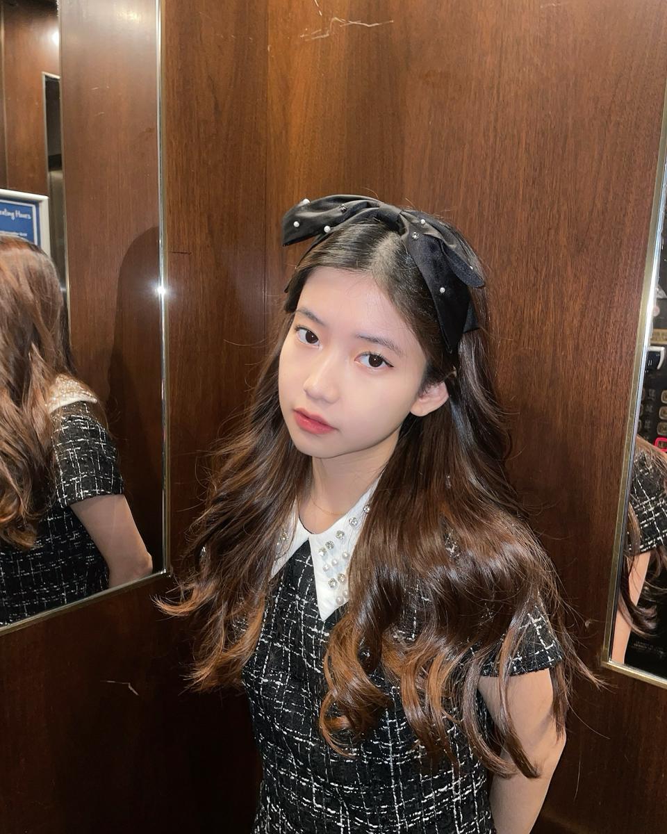 Shania Yan (instagram.com/shaniayanofc)