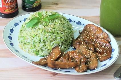 8 Lauk Pendamping Nasi Goreng Cabe Ijo yang Bikin Makan Lahap
