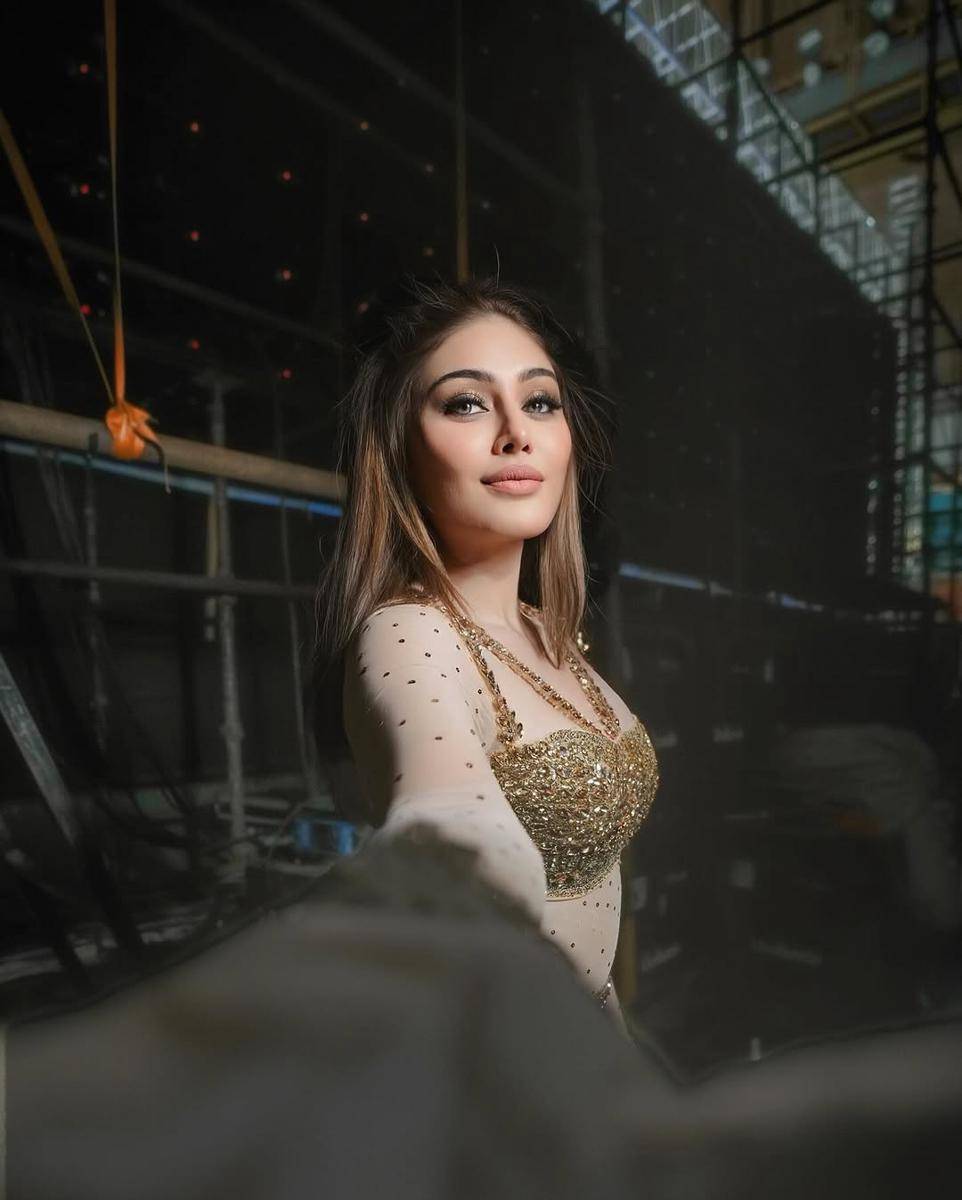 Shefali Jariwala (instagram.com/shefalijariwala)