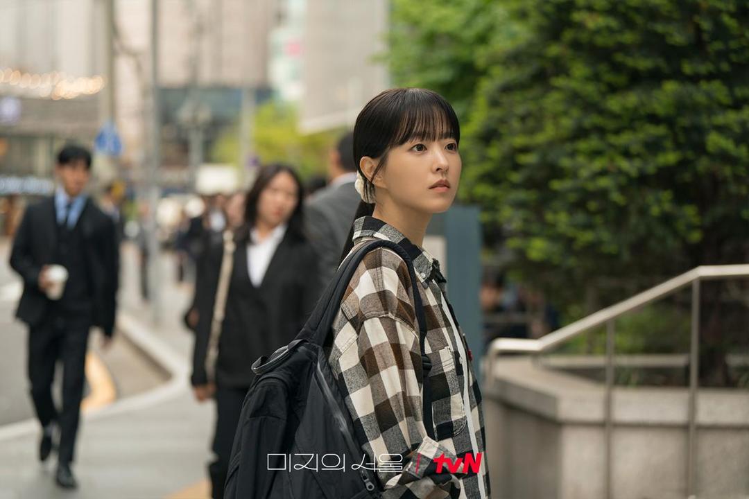 7 Alasan Mi Rae Menolak Tawaran Se Jin di Ending Our Unwritten Seoul
