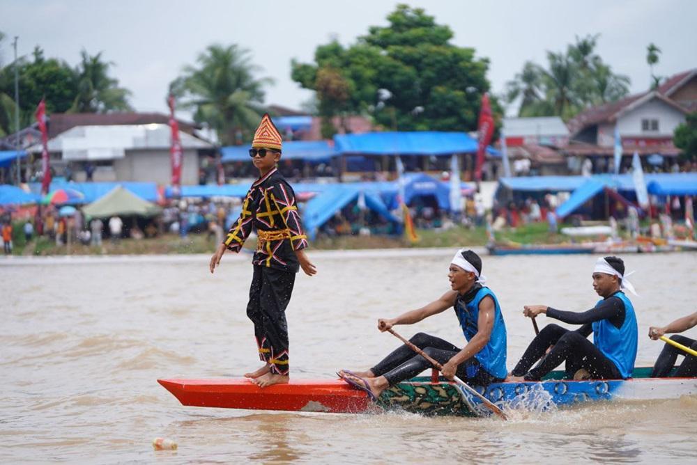 Pacu Jalur 4.jpg