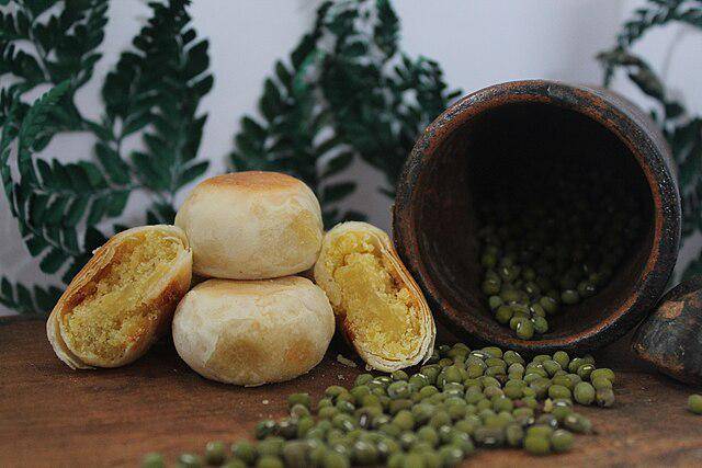 ilustrasi bakpia kacang hijau (commons.wikimedia.org/Jasminjuniar)
