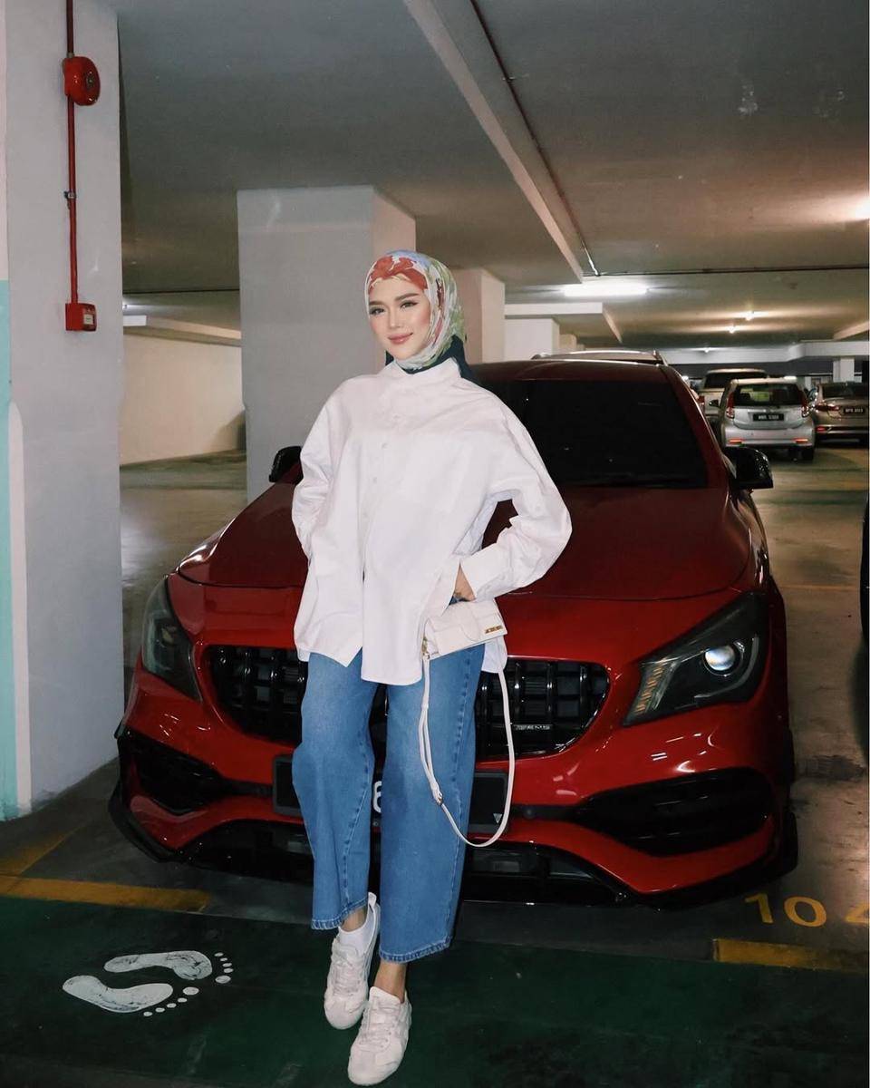 Inspirasi OOTD ala Fatimah Zahra (instagram.com/fatimahzahraothman)