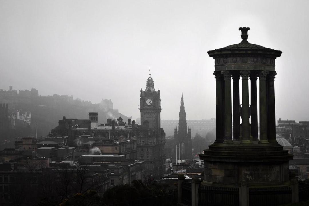 [PUISI] Edinburgh Tidak Hujan Hari Ini 