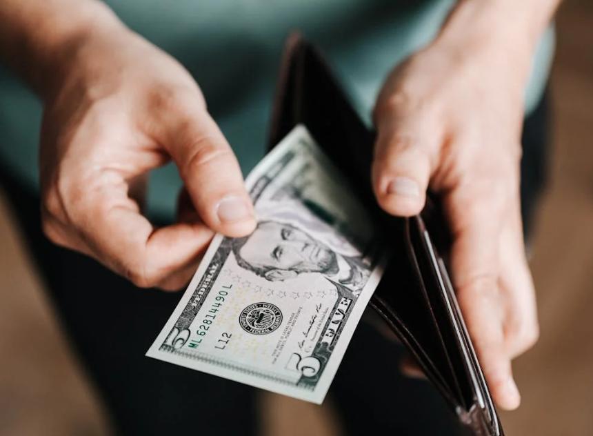 5 Kesalahan dalam Mengatur Uang di Awal Bulan yang Harus Dihindari