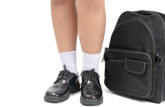 Rekomendasi Sepatu Sekolah Anak Terbaik, Kualitas Jempolan!