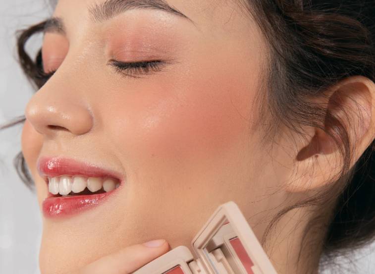 potret menggunakan BLP Beauty Face Glow (blpbeauty.com)