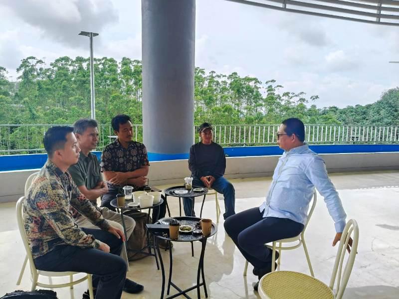 Rame-Rame Jalan Sehat di Jantung IKN, Hadiah Foto Terunik Menanti!