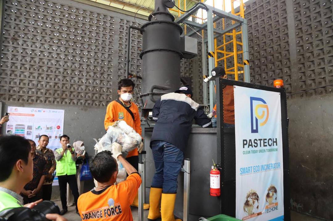 52789incinerator-di-tps3r-mutiara-bangsa-cipondoh-diuji-warga-tunjukkan-dukungan-527891.jpeg