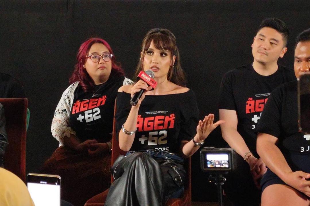 Cinta Laura sebut pahlawan itu otentik alih-alih sempurna.jpg
