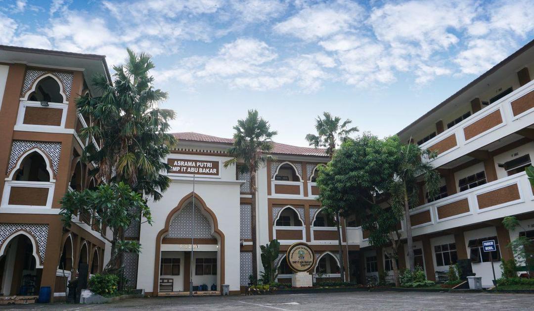 SMPIT Abu Bakar Yogyakarta.jpg