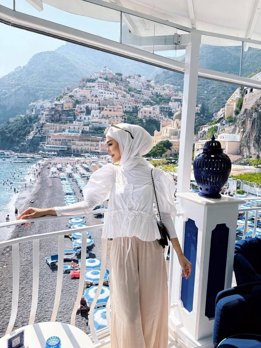 Inspirasi OOTD ala Fatimah Zahra (instagram.com/fatimahzahraothman)